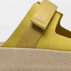 ARPOADOR SUEDE LIQUOR OCRE
